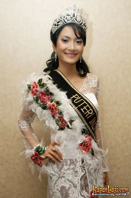 Foto Artika Sari Devi