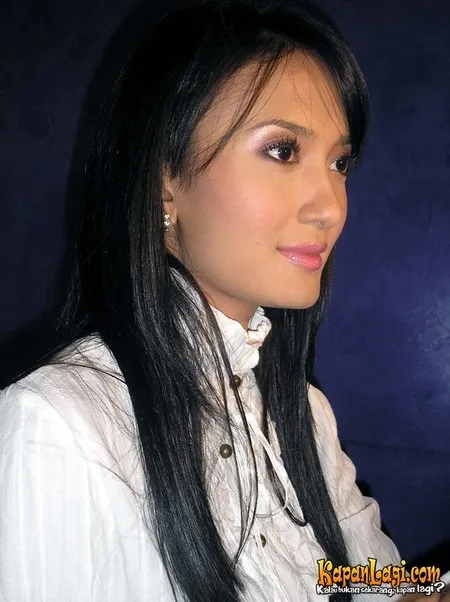 Foto Artika Sari Devi