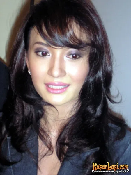 Foto Artika Sari Devi