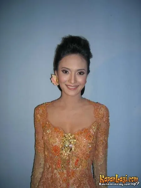Foto Artika Sari Devi