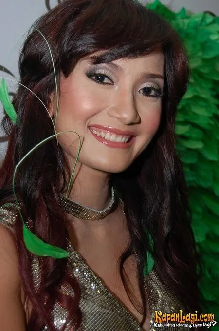 Foto Artika Sari Devi