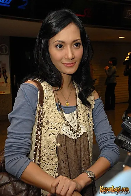 Foto Artika Sari Devi