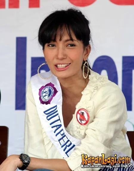 Foto Artika Sari Devi