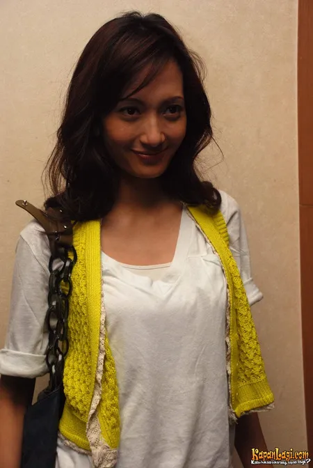 Foto Artika Sari Devi