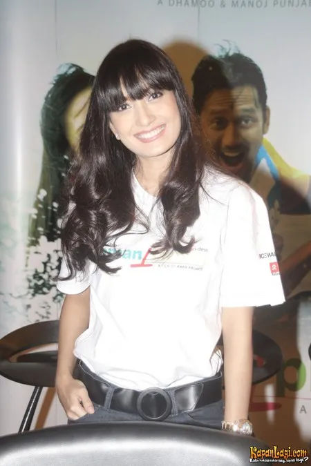 Foto Artika Sari Devi