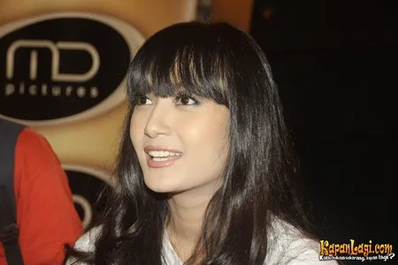 Foto Artika Sari Devi