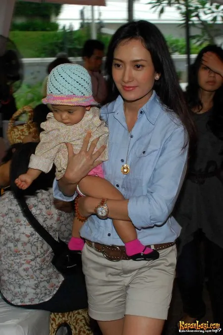 Foto Artika Sari Devi