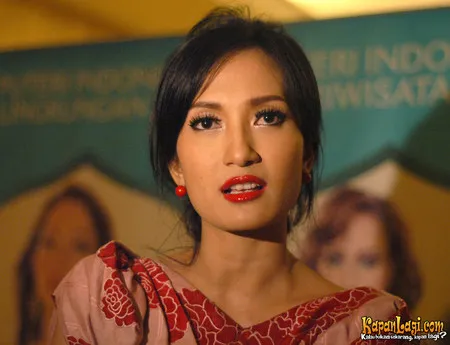 Foto Artika Sari Devi