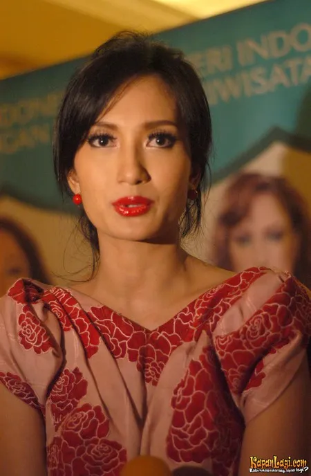 Foto Artika Sari Devi