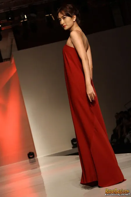 Foto Artika Sari Devi