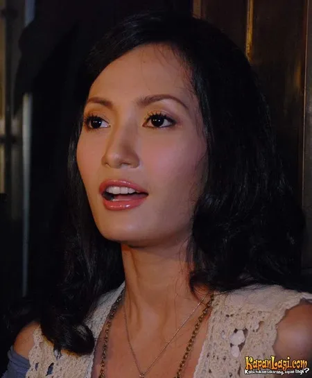 Foto Artika Sari Devi