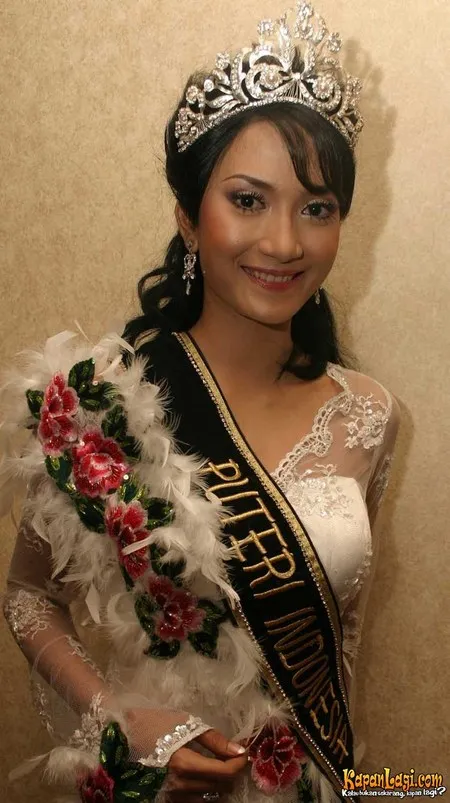 Foto Artika Sari Devi