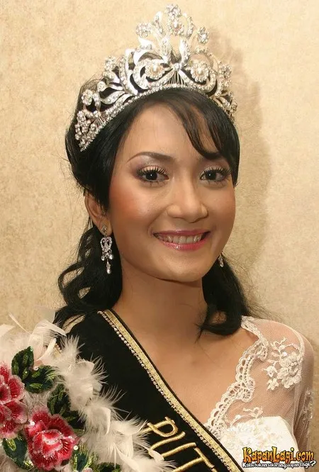 Foto Artika Sari Devi