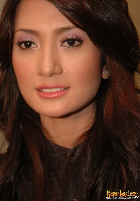 Foto Artika Sari Devi