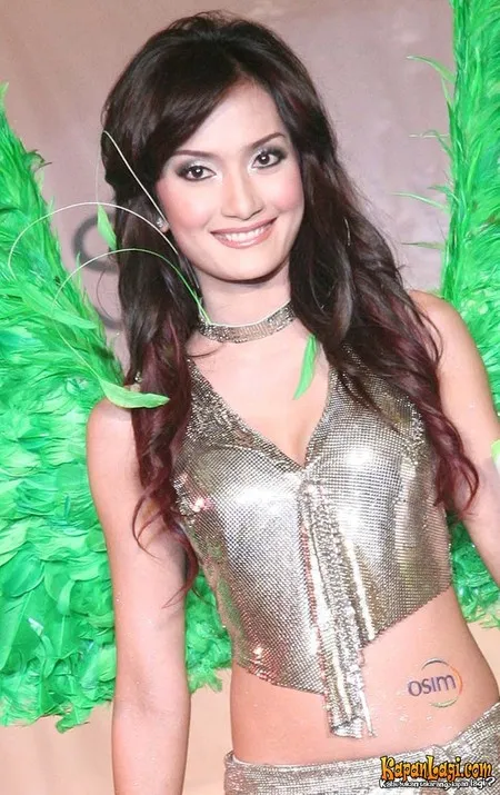 Foto Artika Sari Devi