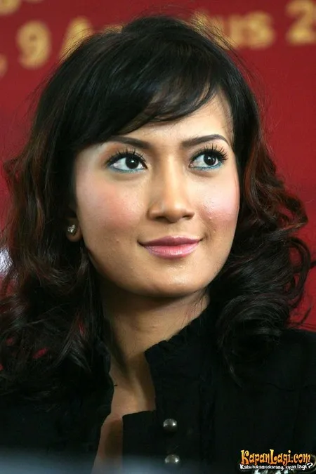 Foto Artika Sari Devi
