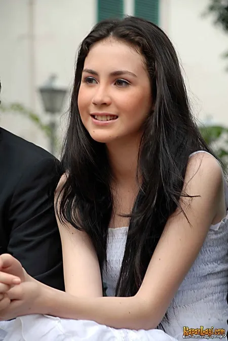 Foto Arumi Bachsin