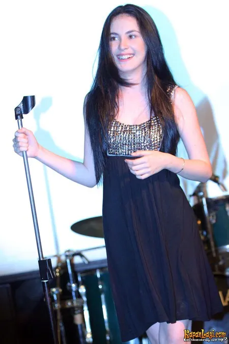 Foto Arumi Bachsin