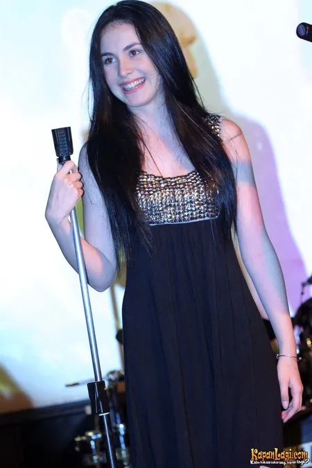 Foto Arumi Bachsin