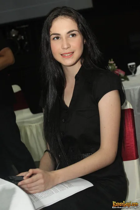 Foto Arumi Bachsin