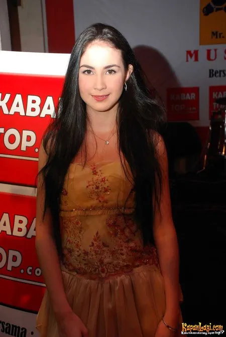 Foto Arumi Bachsin