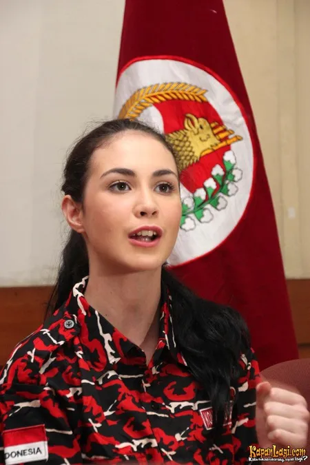 Foto Arumi Bachsin