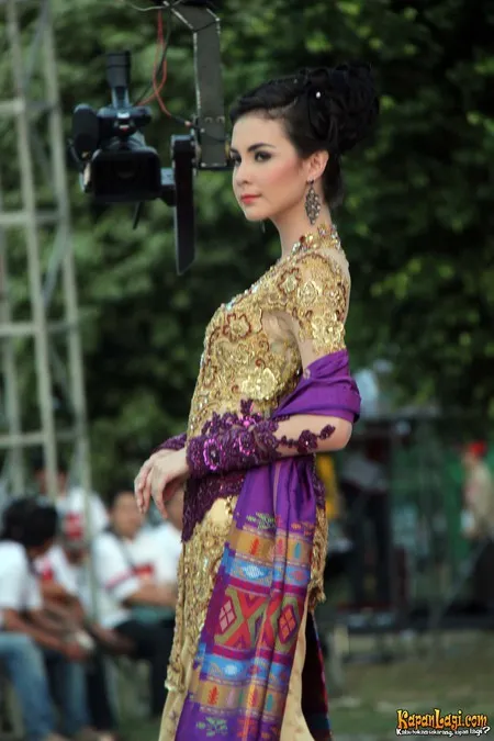 Foto Arumi Bachsin