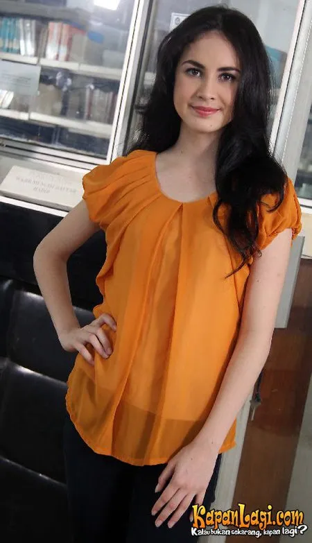 Foto Arumi Bachsin