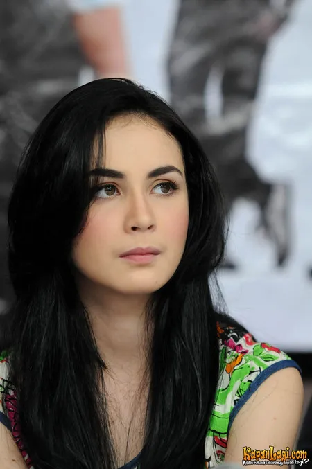 Foto Arumi Bachsin