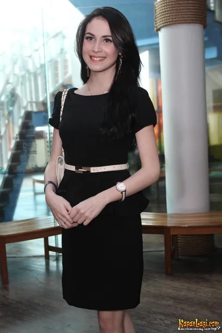 Foto Arumi Bachsin