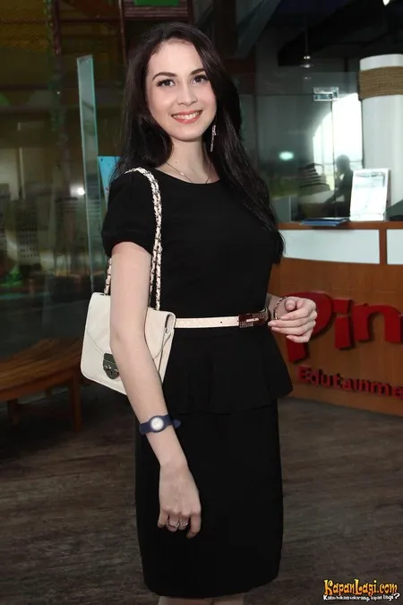 Foto Arumi Bachsin