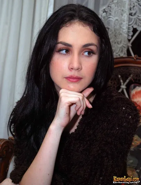 Foto Arumi Bachsin