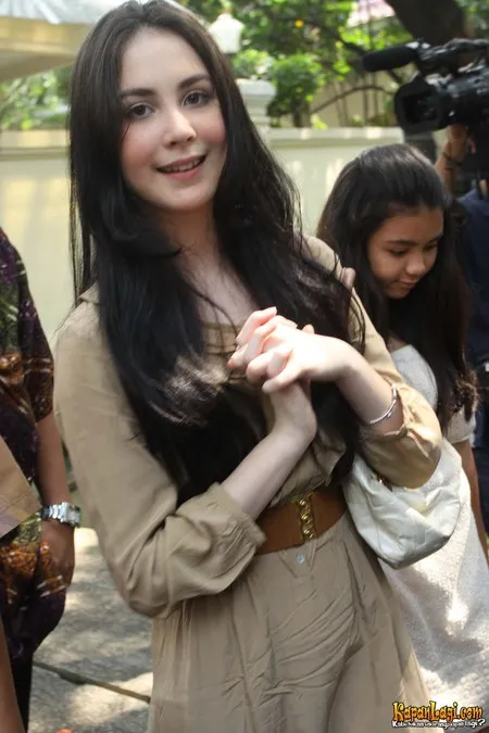 Foto Arumi Bachsin