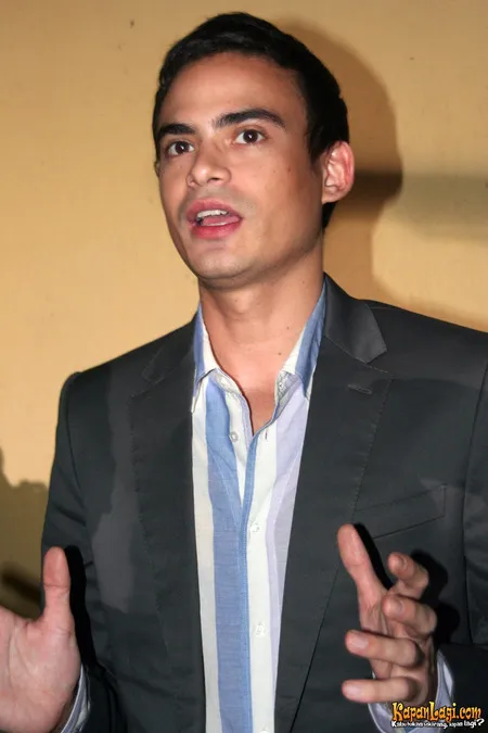 Foto Ashraf Sinclair