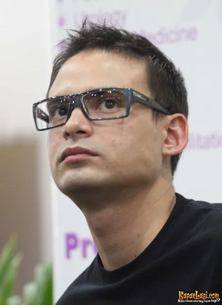 Foto Ashraf Sinclair