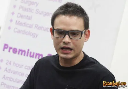 Foto Ashraf Sinclair