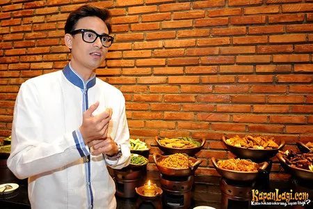 Foto Ashraf Sinclair