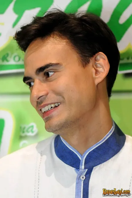 Foto Ashraf Sinclair