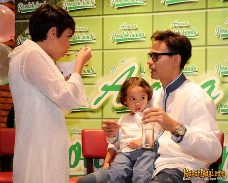 Foto Ashraf Sinclair