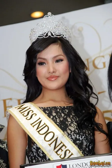 Foto Astrid Ellena. Nomor Foto: 131