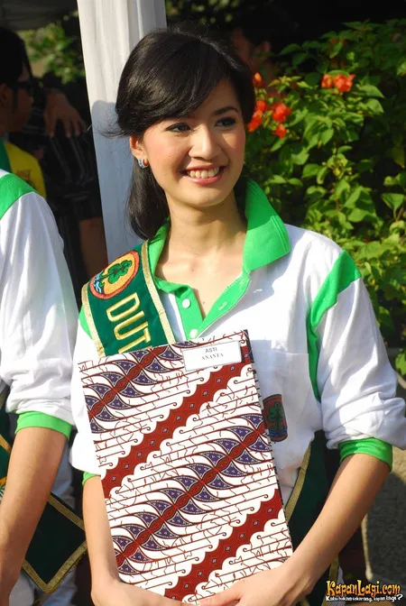Foto Asty Ananta