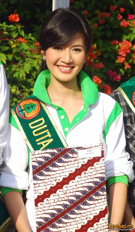 Foto Asty Ananta