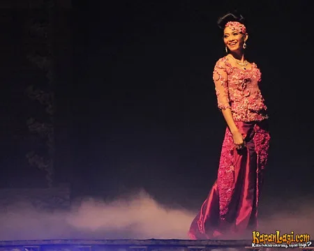 Foto Asty Ananta
