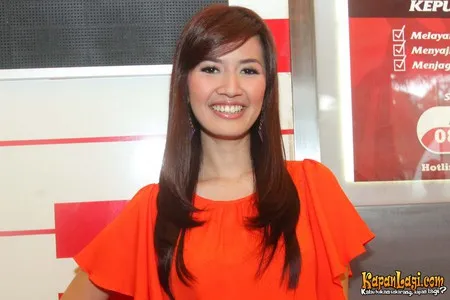 Foto Asty Ananta