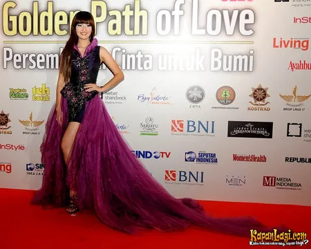 Foto Asty Ananta