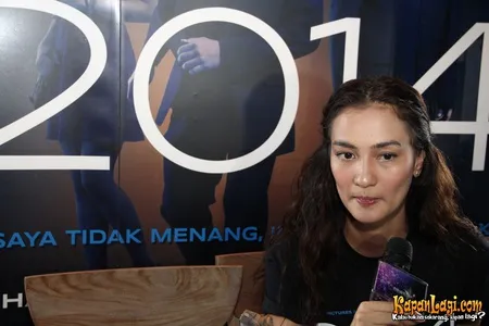 Foto Atiqah Hasiholan