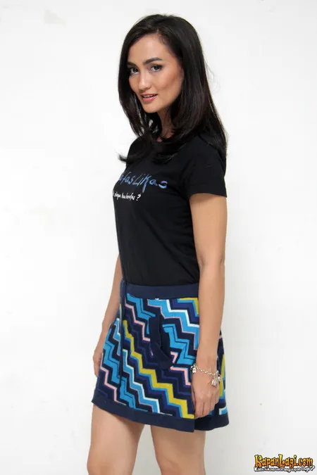 Foto Atiqah Hasiholan