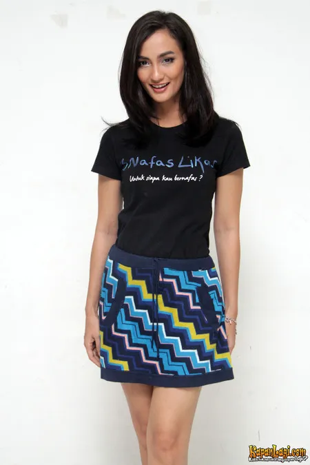 Foto Atiqah Hasiholan