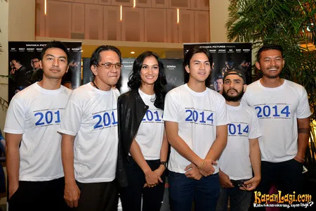 Foto Atiqah Hasiholan