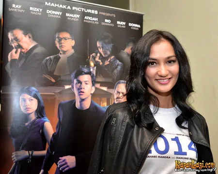 Foto Atiqah Hasiholan